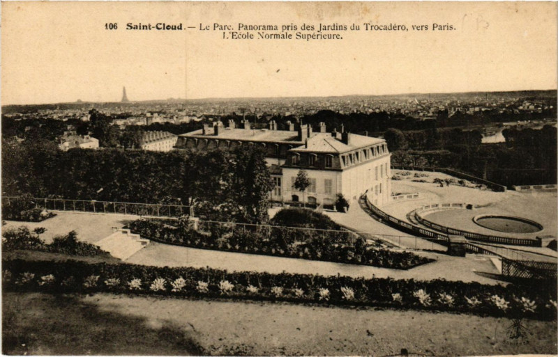 Carte postale ancienne Saint-Cloud - Le Parc. Panorama pris des Jardins du Trocadéro vers à Saint-Cloud