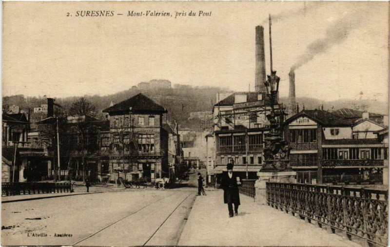 Carte postale ancienne Suresnes - Mont-Valérien pres du Pont à Suresnes