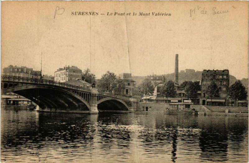 Carte postale ancienne Suresnes - Le Pont et le Mont Valérien à Suresnes