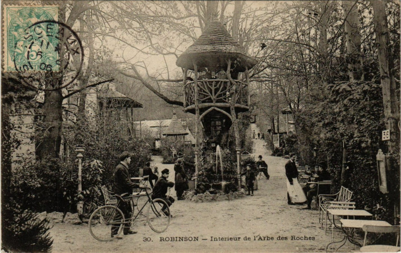 Carte postale ancienne Robinson - Intérieur de l'Arbre des Roches
