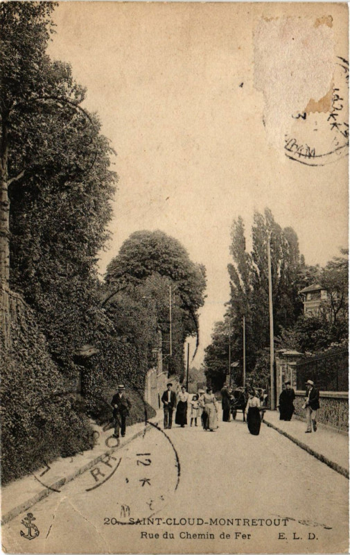 Carte postale ancienne Saint-Cloud-Montretout - Rue du Chemin de Fer à Saint-Cloud