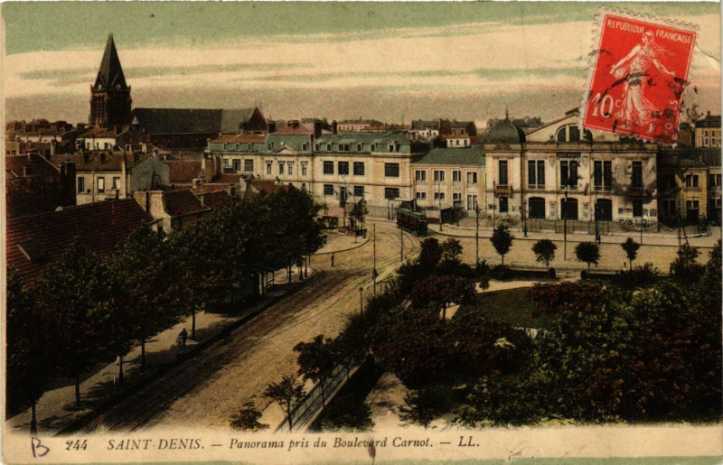 Carte postale ancienne Saint-Denis - Panorama pris du Boulevard Carnot à Saint-Denis