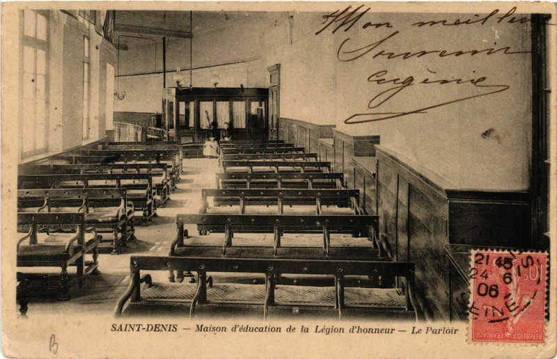 Carte postale ancienne Saint-Denis - Maison d'éducation de la Légion d'honneur - Le Parloir à Saint-Denis