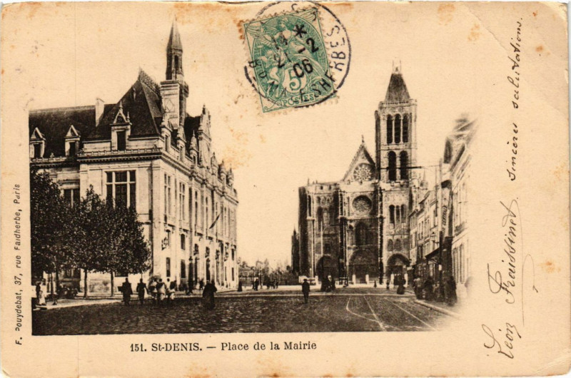 Carte postale ancienne Saint-Denis - Place de la Mairie à Saint-Denis