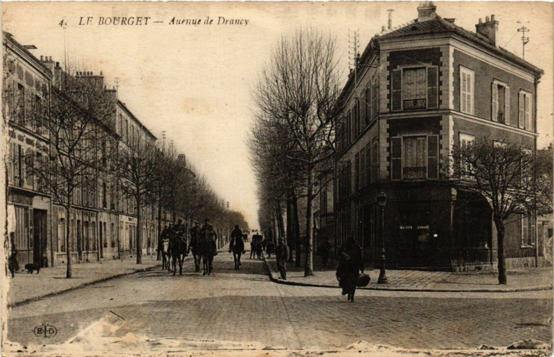 Carte postale ancienne Le Bourget - Avenue de Drancy au Bourget