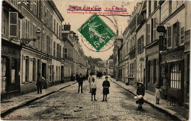 Carte postale ancienne Dreux - Rue Saint-Martin à Dreux