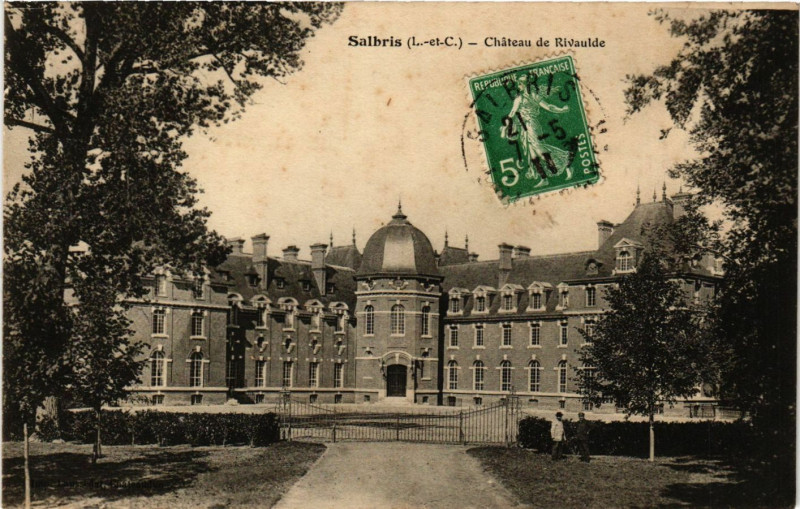 Carte postale ancienne Salbris - Chateau de Rivaulde à Salbris