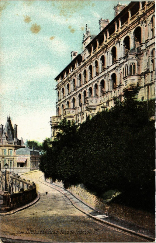 Carte postale ancienne Blois le Chateau Facade Francois à Blois