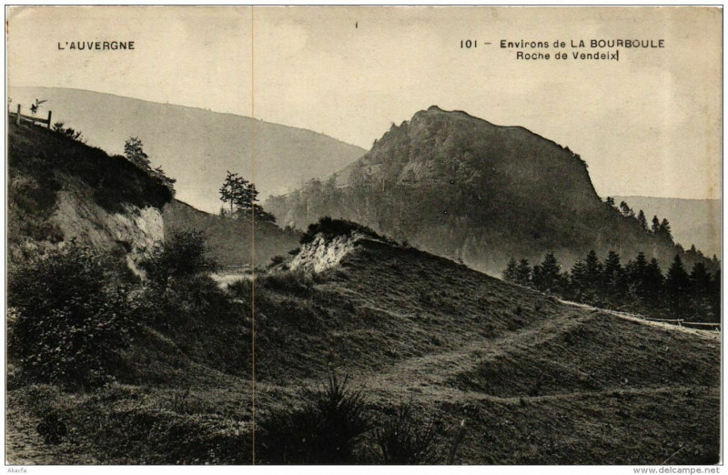 Carte postale ancienne Env. de La Bourboule Roche de Vendeix à La Bourboule