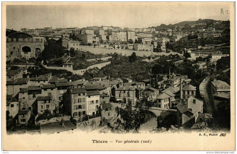 Carte postale ancienne Thiers Vue Generale à Thiers