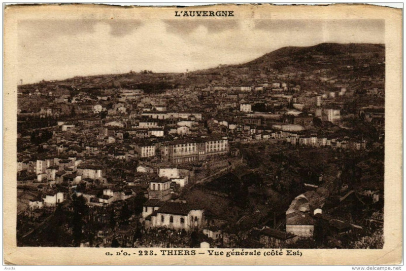 Carte postale ancienne Thiers Vue Generale à Thiers