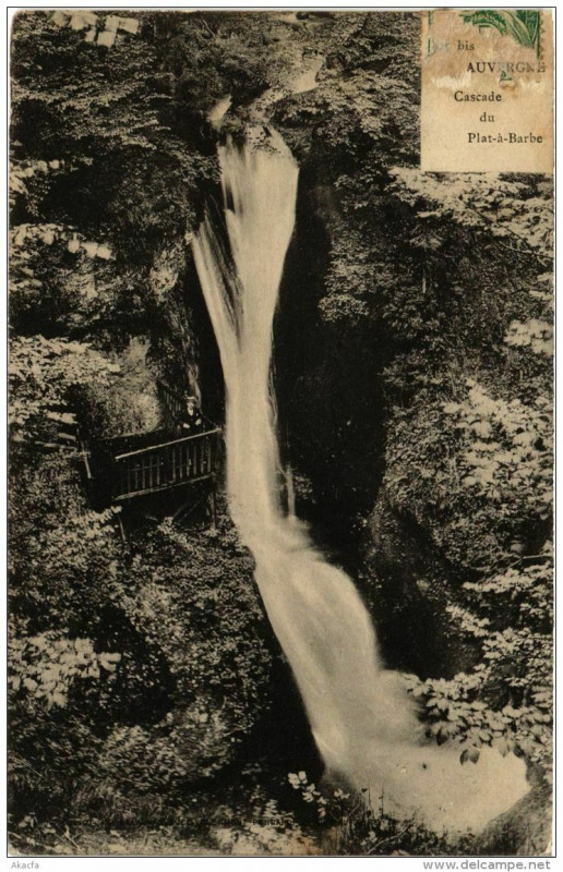 Carte postale ancienne Env. du Mont-Dore Cascade du Plat a Barbe à Mont-Dore