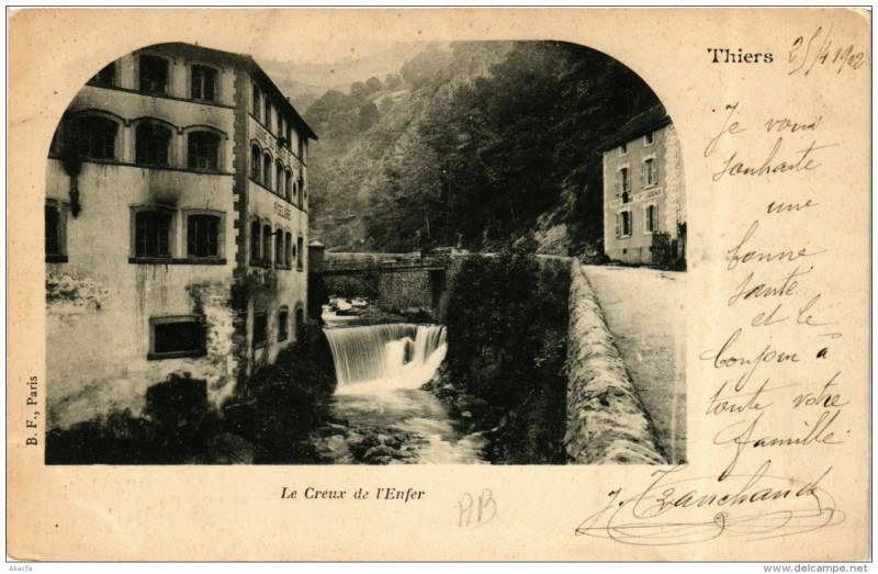 Carte postale ancienne Thiers Le Creux de l'Enfer à Thiers