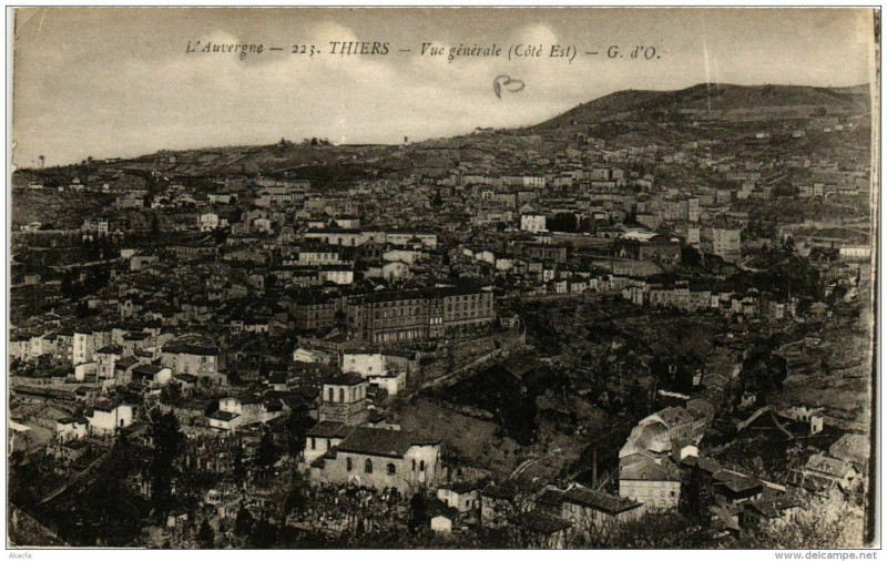 Carte postale ancienne Thiers Vue Generale à Thiers