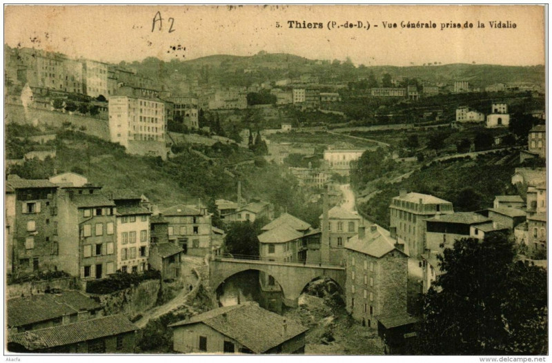 Carte postale ancienne Thiers Vue Generale prise de la Vidalie à Ris