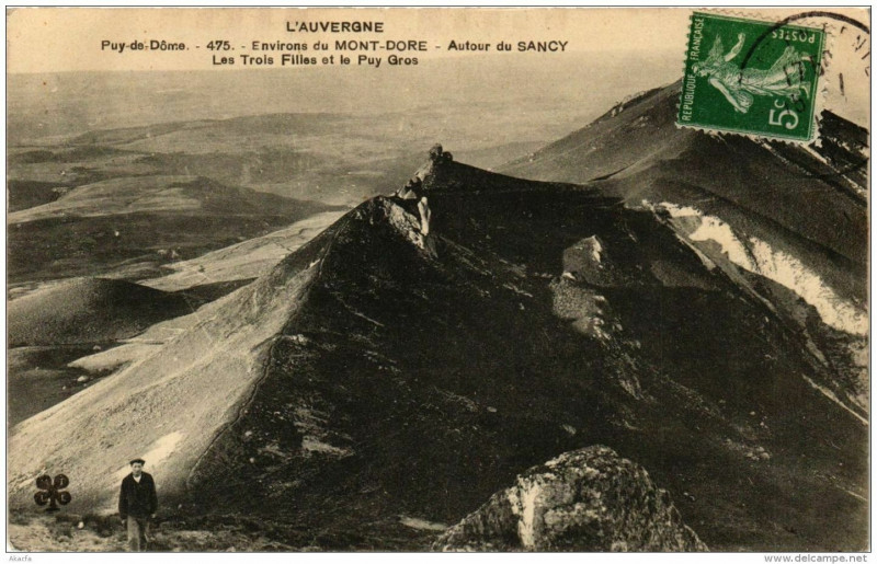 Carte postale ancienne Env. du Mont-Dore Autour du Sancy Les Trois Filles à Mont-Dore