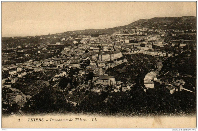Carte postale ancienne Thiers Panorama de Thiers à Thiers