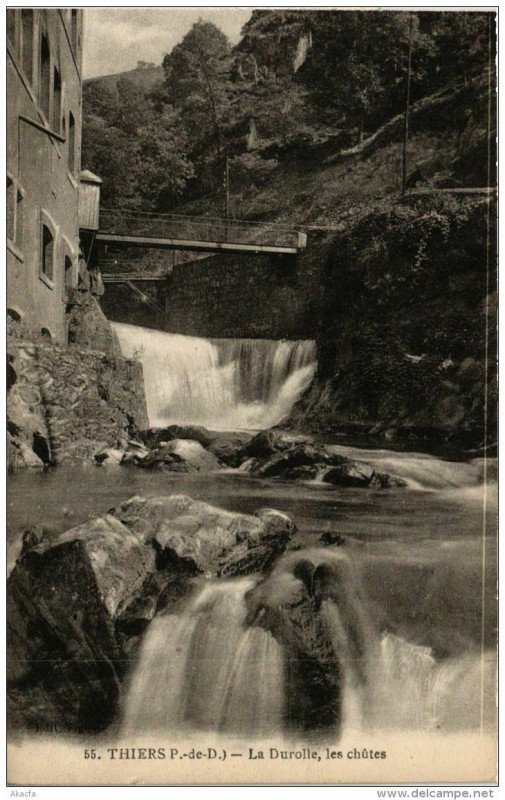 Carte postale ancienne Thiers La Durolle les chutes à Thiers