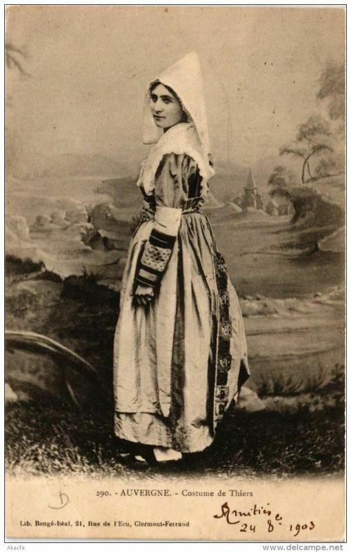 Carte postale ancienne Thiers Costume de Thiers à Thiers