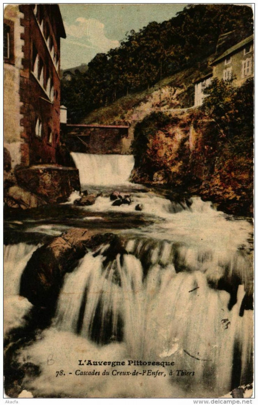 Carte postale ancienne Thiers Cascades du Creux de l'Enfer à Thiers