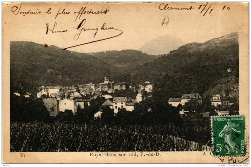 Carte postale ancienne Royat dans son Nid à Royat