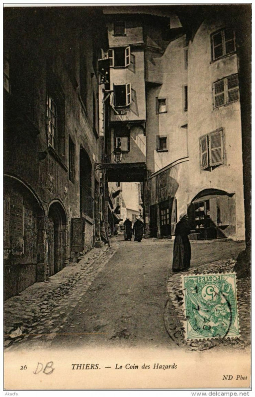 Carte postale ancienne Thiers Le Coin des Hazards à Thiers