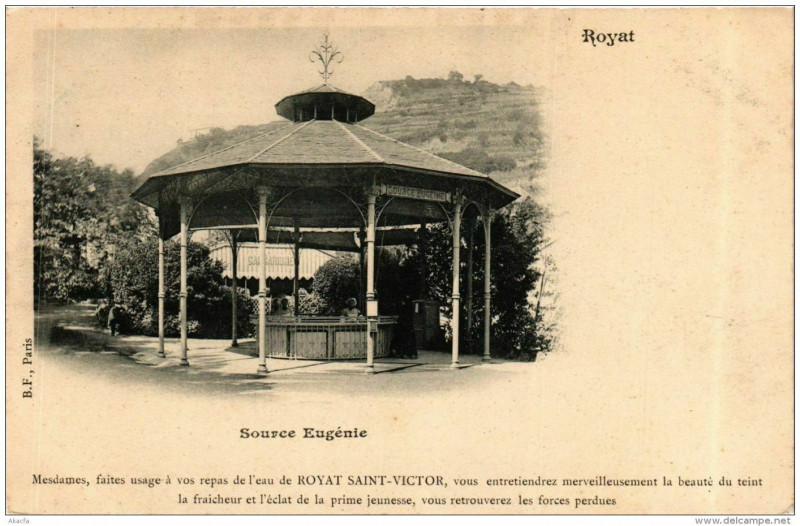 Carte postale ancienne Royat Source Eugénie à Royat
