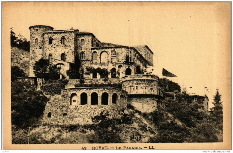 Carte postale ancienne Royat Le Paradis à Royat