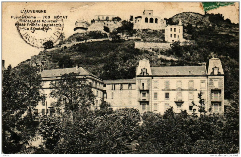 Carte postale ancienne Royat Hotel des Sources à Royat