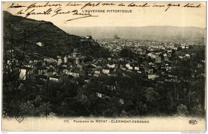 Carte postale ancienne Royat Panorama Clermont Ferrand à Clermont-Ferrand