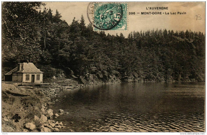 Carte postale ancienne Le Mont-Dore Le Lac Pavin à Mont-Dore