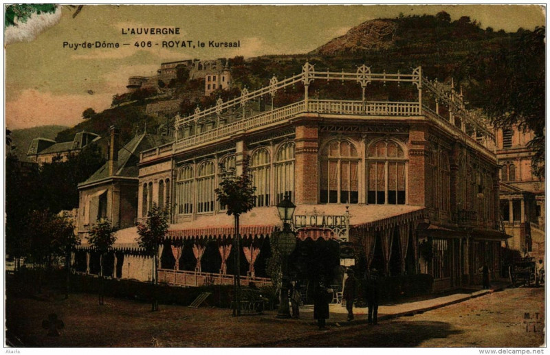 Carte postale ancienne Royat Le Kursaal à Royat