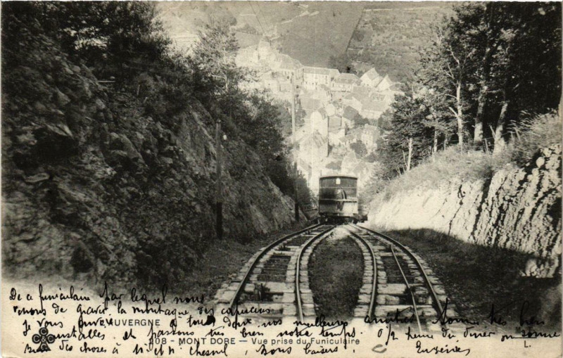 Carte postale ancienne Le Mont-Dore Vue prise du Funiculaire à Mont-Dore