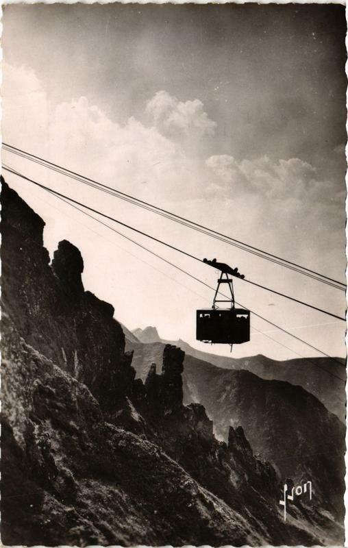 Carte postale ancienne Le Mont-Dore Le Teleferique du Sancy à Mont-Dore