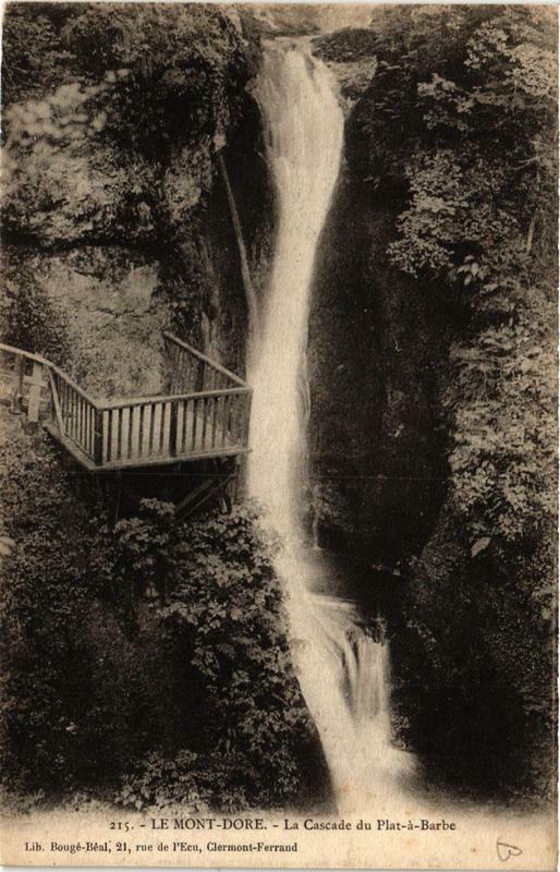Carte postale ancienne Le Mont-Dore La Cascade du Plat a Barbe à Mont-Dore