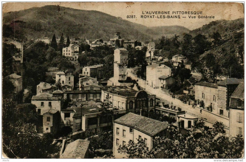 Carte postale ancienne Royat Vue Generale à Royat