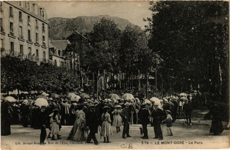 Carte postale ancienne Le Mont-Dore Le Parc à Mont-Dore