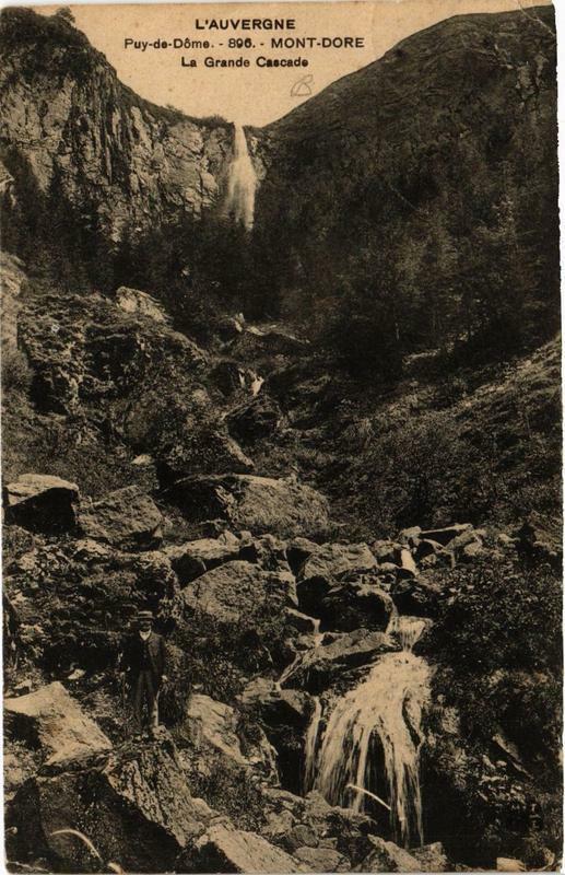 Carte postale ancienne Le Mont-Dore La Grande Cascade à Mont-Dore