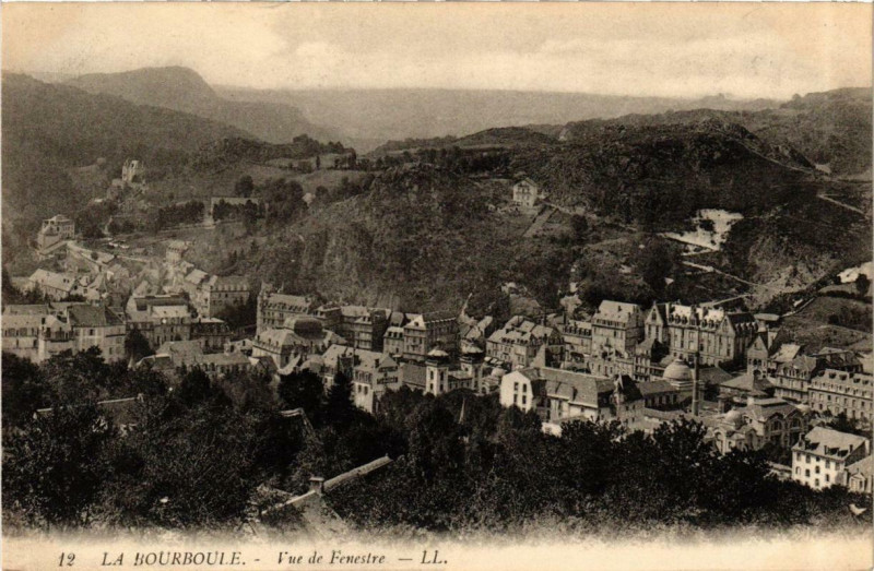 Carte postale ancienne La Bourboule Vue de Fenestre à La Bourboule