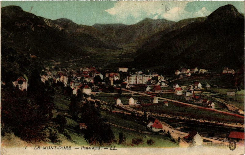 Carte postale ancienne Le Mont-Dore Panorama à Mont-Dore