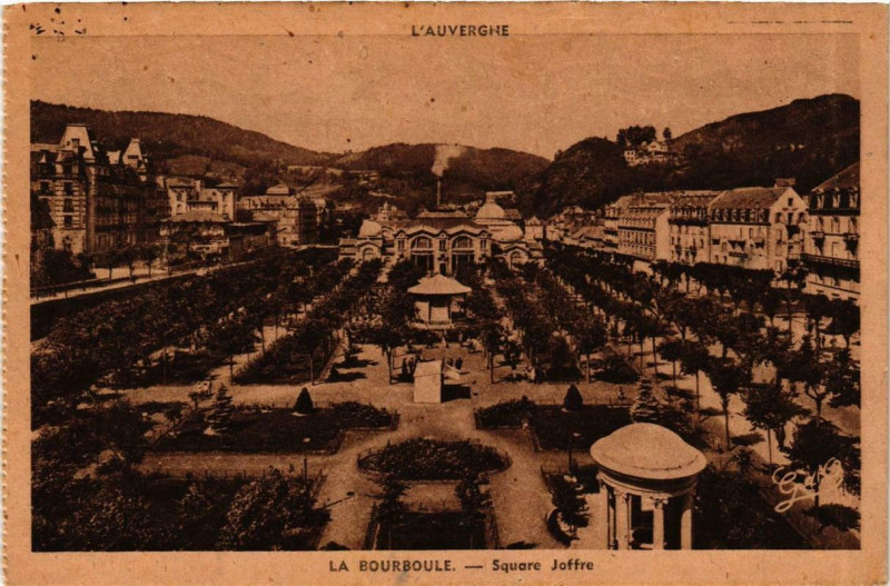 Carte postale ancienne La Bourboule Square Joffre à La Bourboule