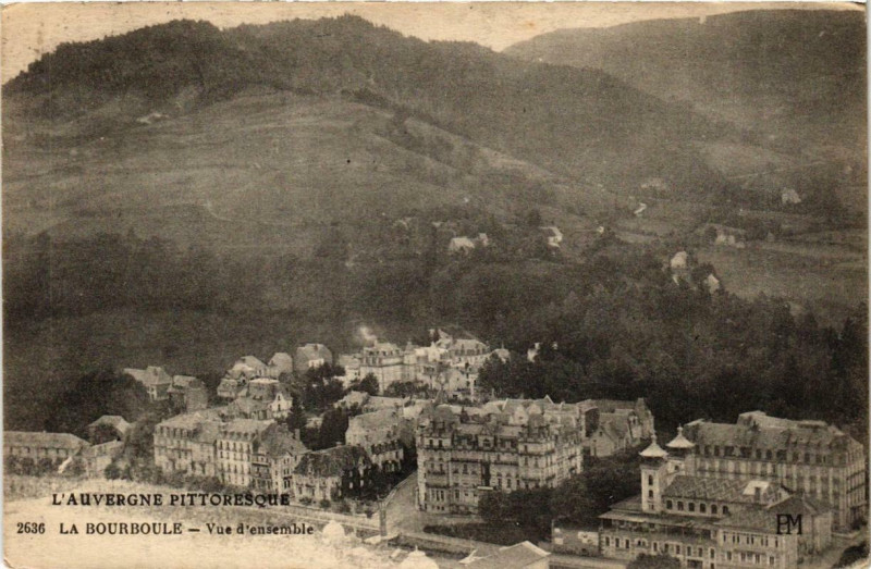 Carte postale ancienne La Bourboule Vue d'ensemble à La Bourboule