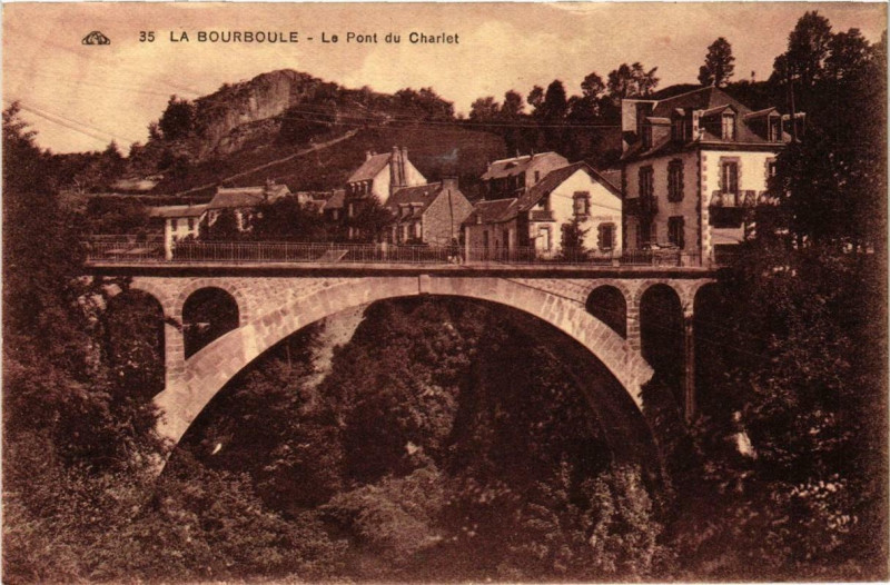 Carte postale ancienne La Bourboule Le Pont du Charlet à La Bourboule