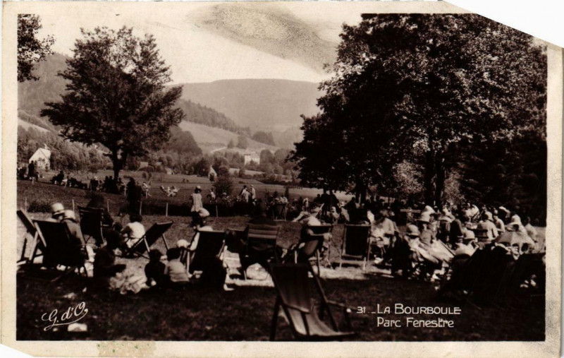 Carte postale ancienne La Bourboule Parc Fenestre à La Bourboule