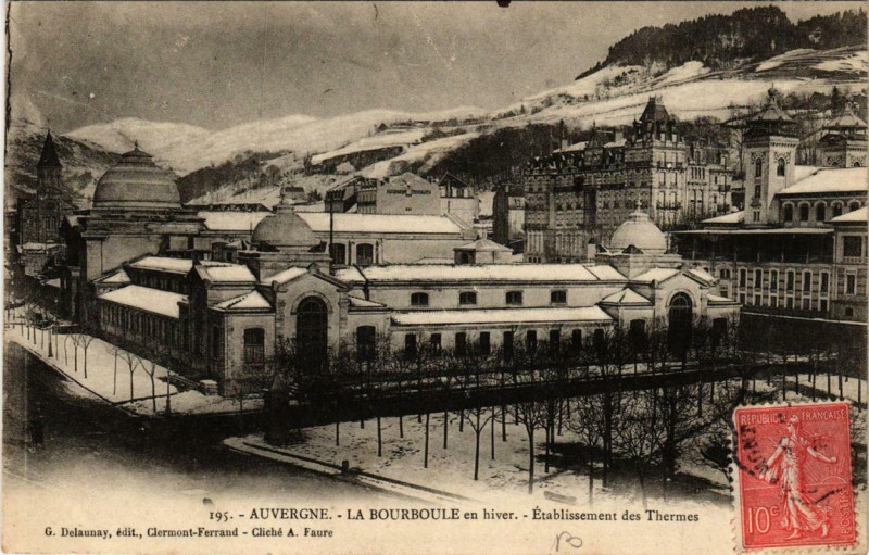 Carte postale ancienne La Bourboule Etabl. des Thermes à La Bourboule