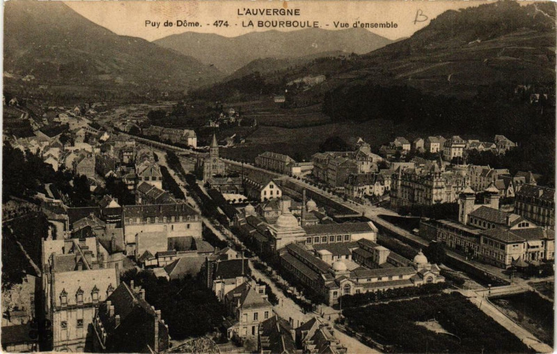 Carte postale ancienne La Bourboule Vue d'ensemble à La Bourboule