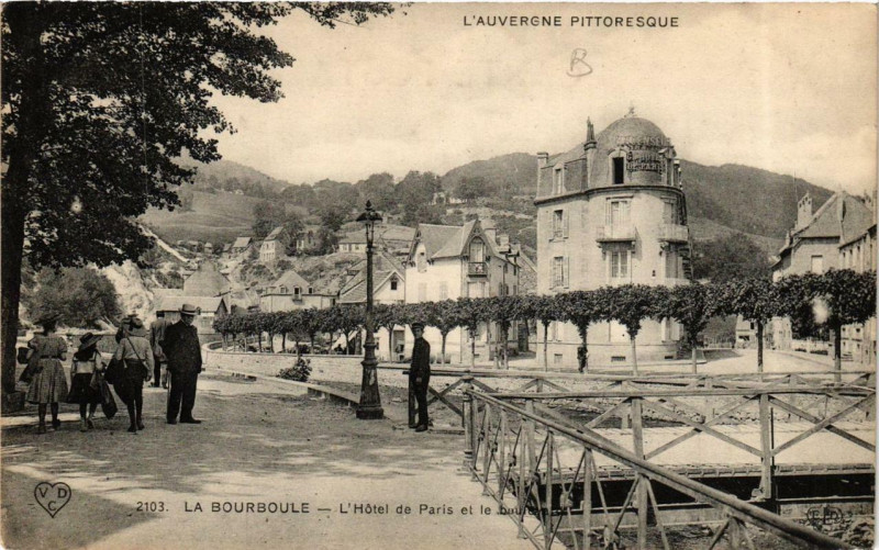 Carte postale ancienne La Bourboule L'Hotel de Paris à La Bourboule