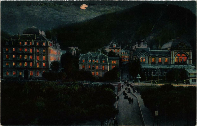 Carte postale ancienne La Bourboule - Le Casino et le Funiculaire à La Bourboule