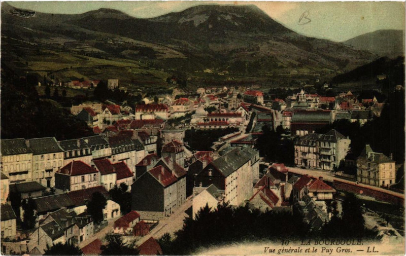 Carte postale ancienne La Bourboule Vue generale et Le Puy Gros à La Bourboule