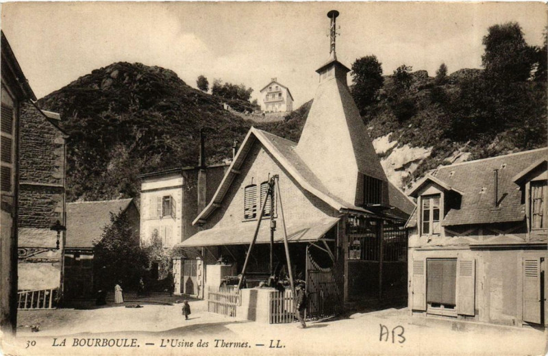 Carte postale ancienne La Bourboule L'Usine des Thermes à La Bourboule